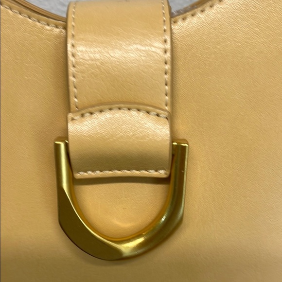 Antik Kraft Mustard Yellow Shoulder Bag with Whipstitch Detail!! 🌞 - Picture 3 of 9